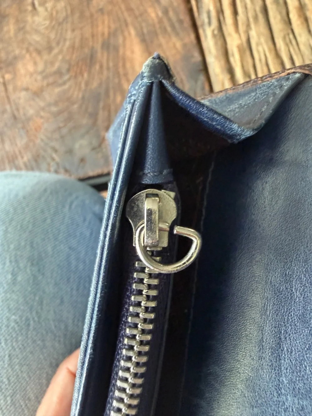 Coach Men's Leather Bi-fold Wallet - Picture 6 of 6